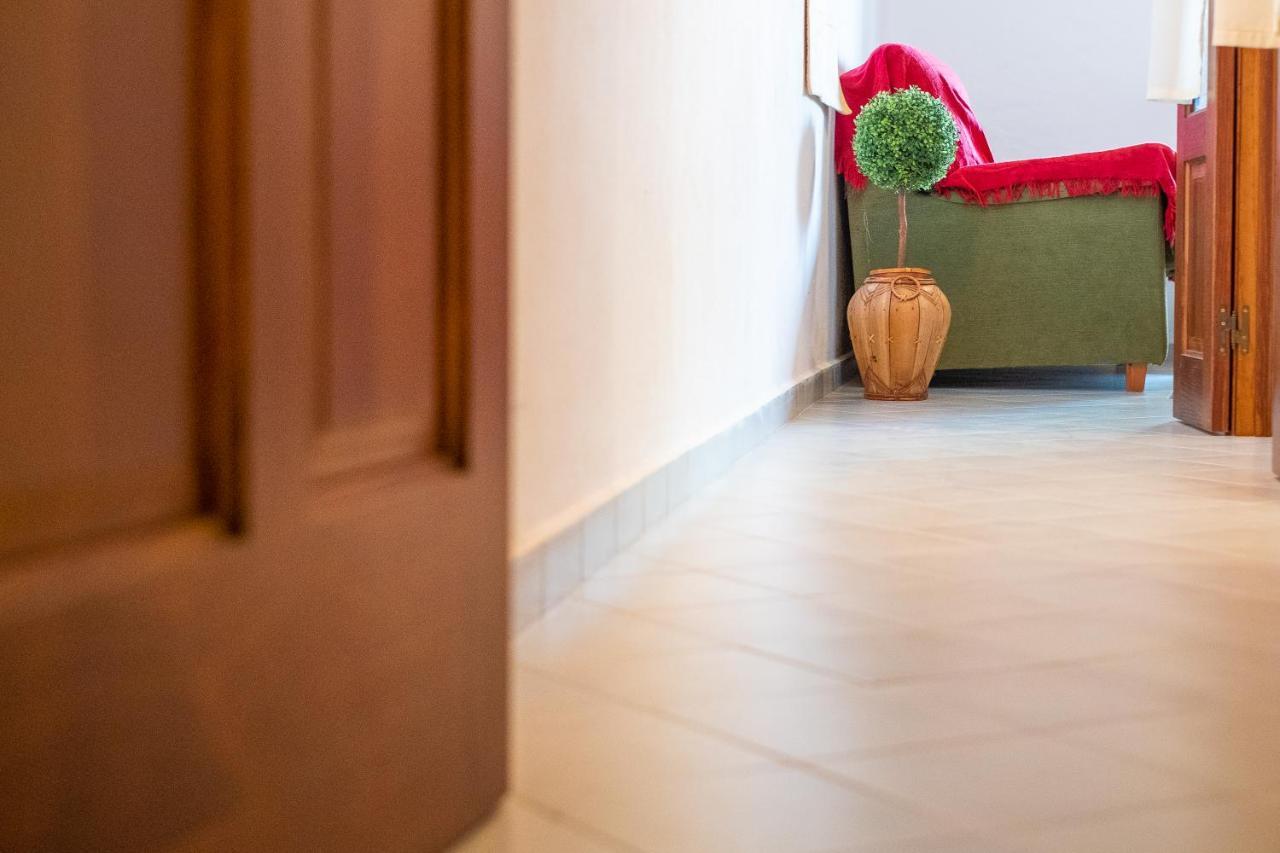 Casa Pepa Apartment โกนิล เด ลาฟรอนเตรา ภายนอก รูปภาพ